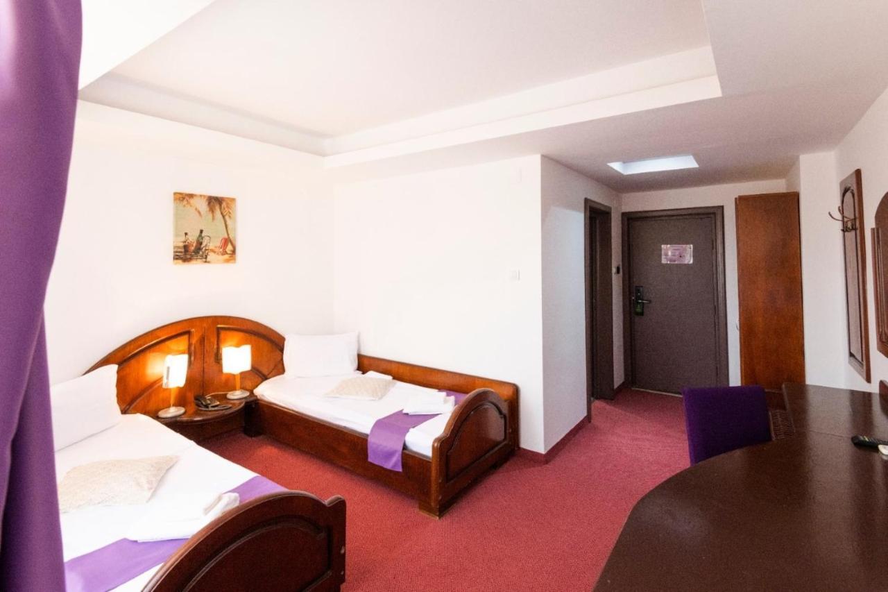 Hotel Randy Constanta Exterior photo